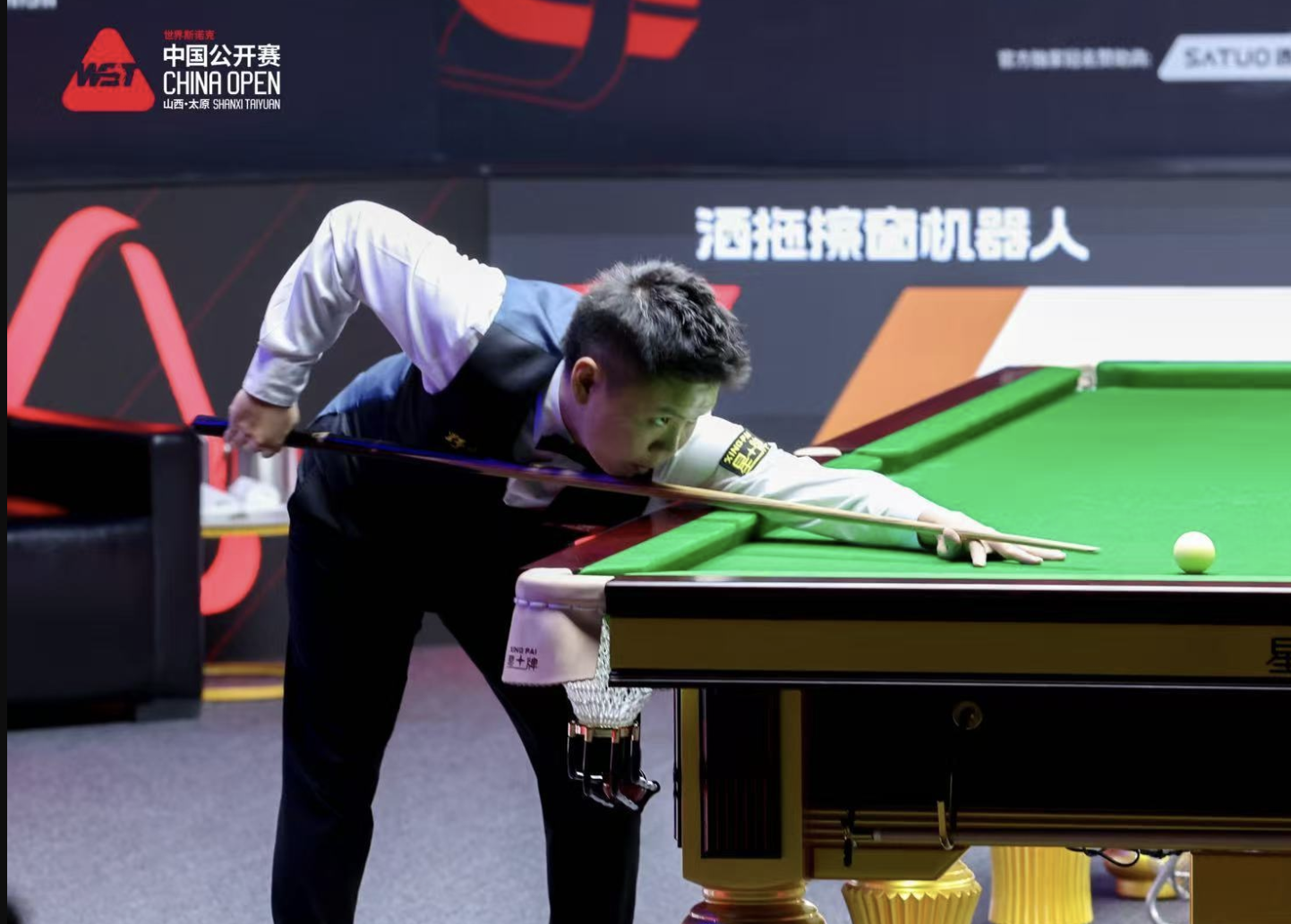 为丁俊晖吴宜泽复仇！周跃龙挥拳：0-3后逆天翻盘 6-5淘汰世界第32