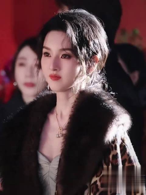 宋祖儿神女颜值驾驭造型，靠演技实力站稳脚跟