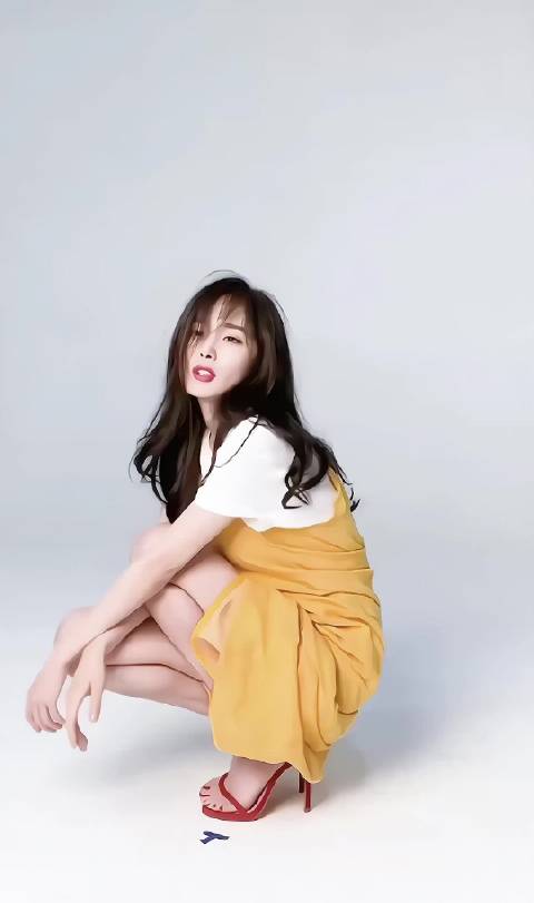 杨幂写真现场直拍