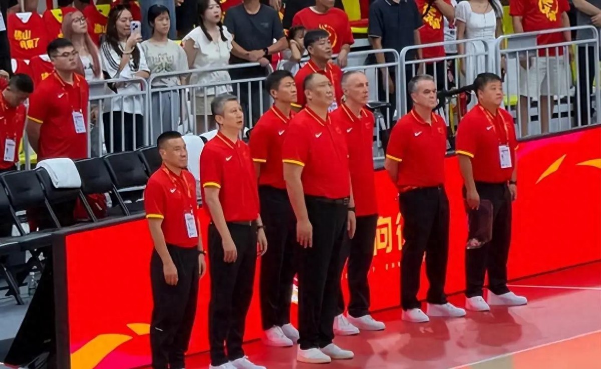 42%-22%！中国男篮一项技术比中国女篮强太多，宫鲁鸣尴尬了？