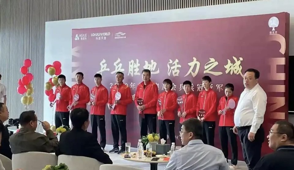 刘国梁好友！王楠老公回应送国乒队员房子使用权：住一辈子 要房证干嘛