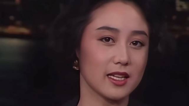 理智成名前，也是吃了很多苦 成龙电影里，她真的非常漂亮