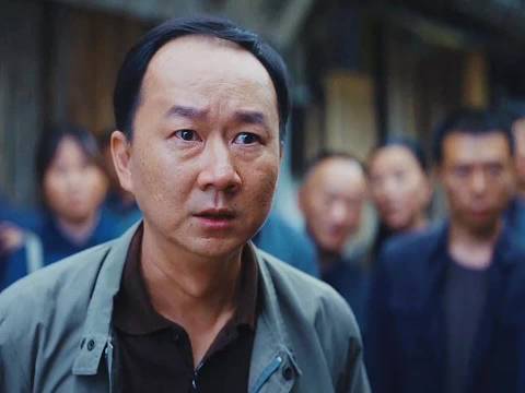 女子被当众扒衣羞辱，下一秒作恶夫妻双双被判死刑！
