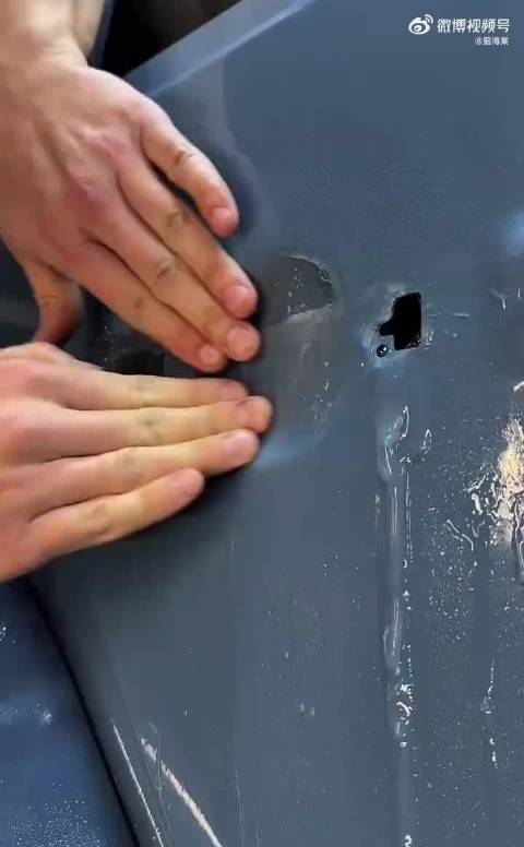 奔驰大G方正车身贴车衣施工难度大