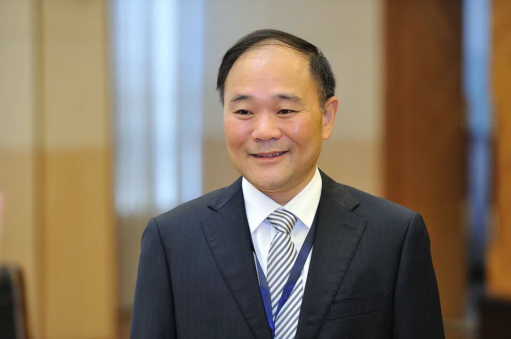 吉利汽车回应换帅