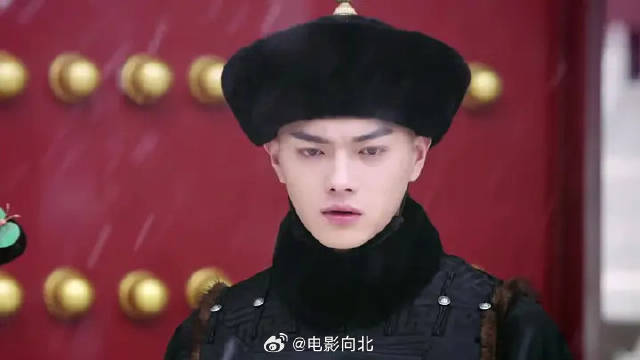 “如今的令嫔 大约是傅恒的妻子”