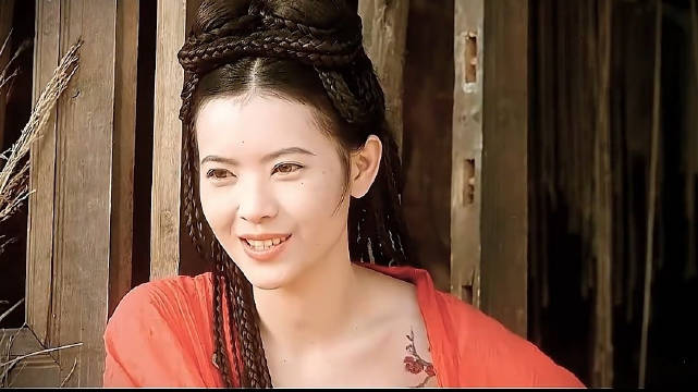 至尊宝放弃硬刚选择跪地，大话西游解读引热议