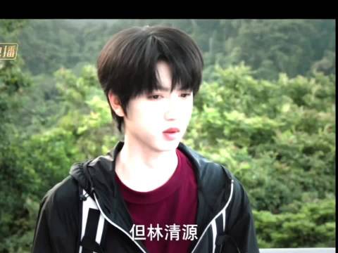 你不一定非得长成玫瑰，你乐意的话，做茉莉，做雏菊，做无名小花，做千千万万