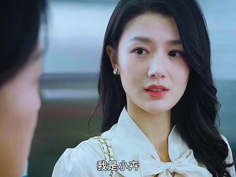 “女人洗完澡睡觉，半夜却被黑衣人迷晕”