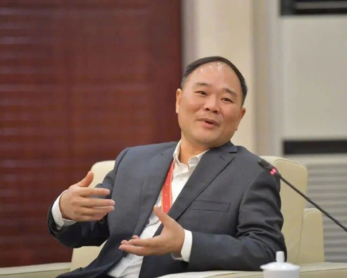 吉利控股的ESG委员会将如何影响公司未来发展方向？