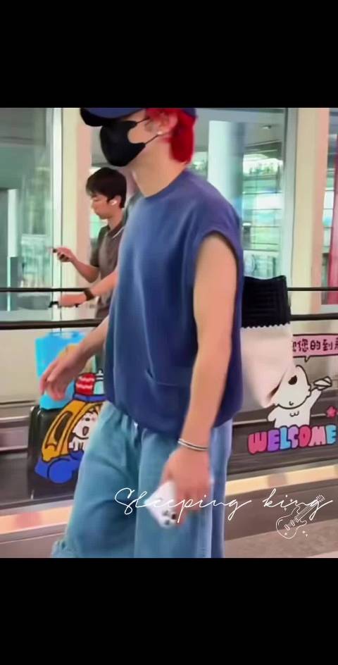 你会不会突然的出现 在街角的咖啡店