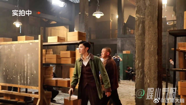 陈哲远聂远片场有多逗？两人一言不合就笑场斗嘴，导演：管不住