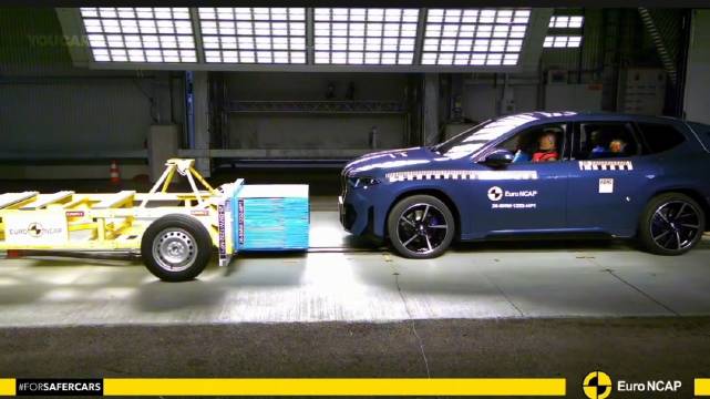 宝马全新ix3碰撞测试，拿到了欧洲NCAP2026新规下的五星测试