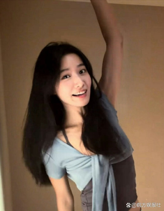 卢昱晓全英文模仿女蜘蛛侠，获官方推荐点赞破300万
