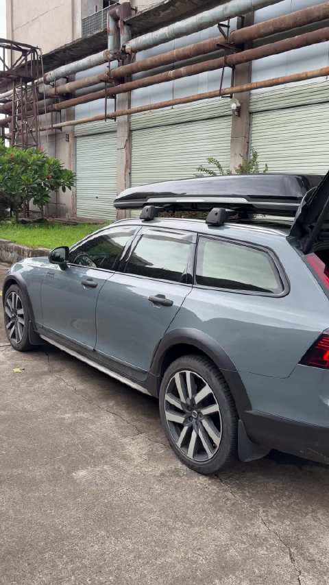 广州同事的沃尔沃V90 CC 改的太帅了 欣赏一下这个后备厢