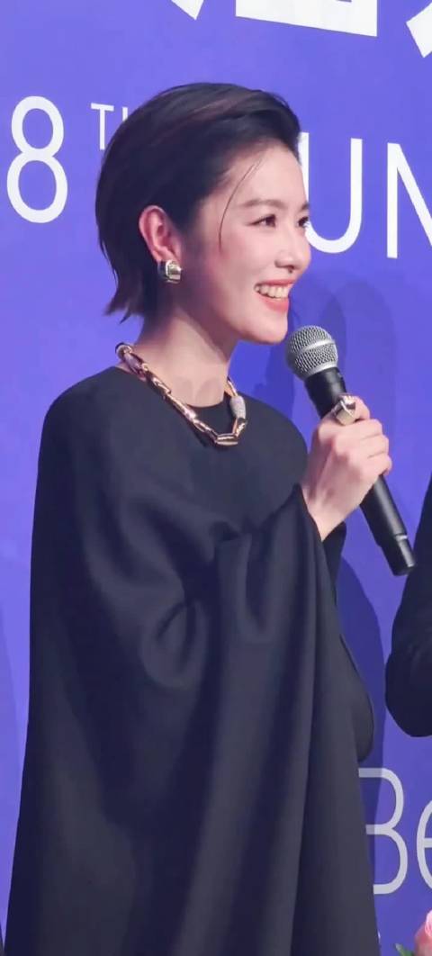 李云霄提名百花奖最佳女配角，称做演员好幸福