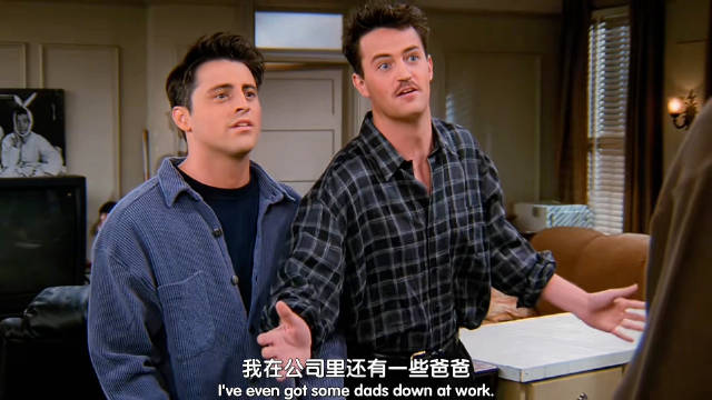 钱德勒这个胡子有点可爱呀