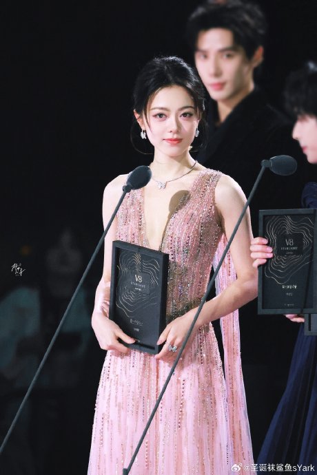 外网网友如何评价赵今麦的颜值和演技？