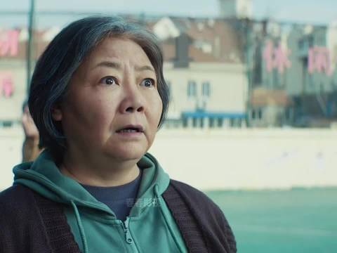 马继业发现瘫痪多年的奶奶竟然在打篮球 抓娃娃｜沈腾｜马丽｜史彭元｜萨日娜