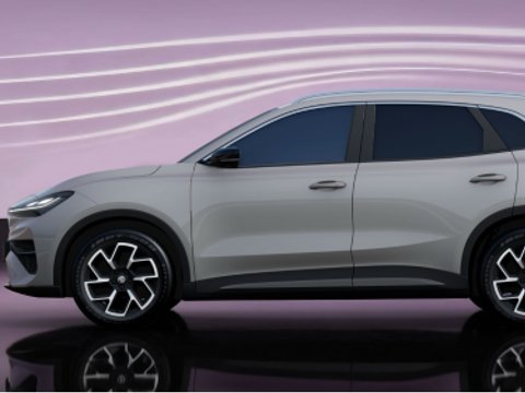 2026多人共用一台车,导航语音娱乐好用纯电SUV怎选?MG4X等横评