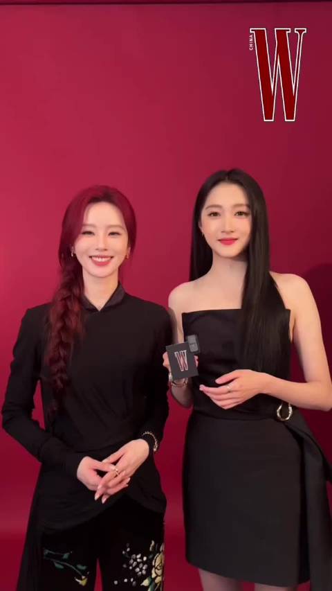 刘诗诗和关晓彤采访，两位都是北京女孩儿