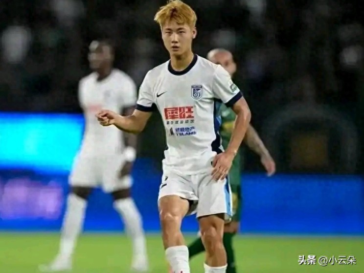 1-1！海港神剧情：武磊进球被吹+魏震失点，20岁小将补时救主