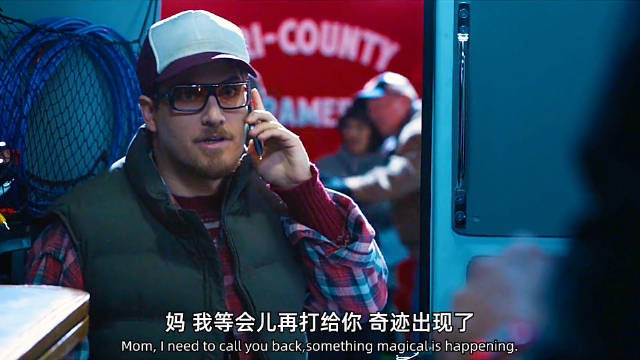 当你遇到了你最喜欢的超级英雄时，小哥的反应简直在演我