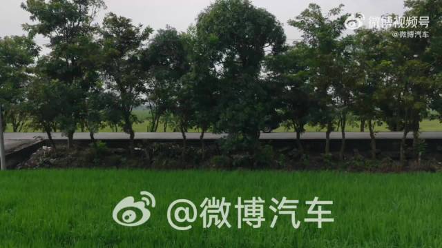享界G9动态实测首发，800V架构与全地形底盘曝光