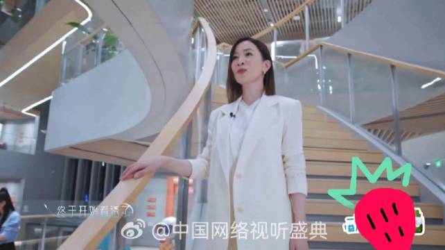 佘诗曼演绎歌曲，新闻女王片尾曲的节奏（下）