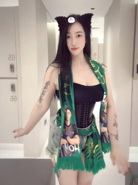 高颜值美女氛围感画面（37）