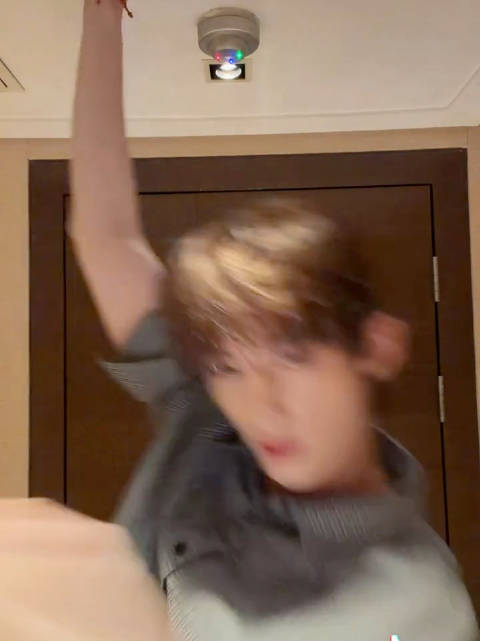 明明，你念绿皮书的自信呢？