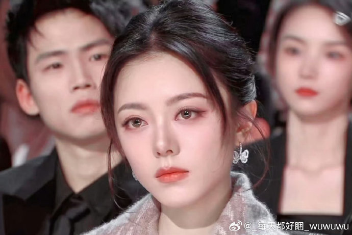 赵今麦美貌出圈名场面的视频合集