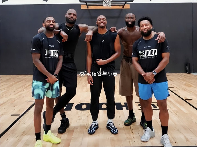 布朗与马克西合练的视频 布朗与马克西合练的视频