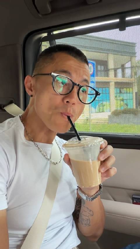 陈震同学背叛冰美式