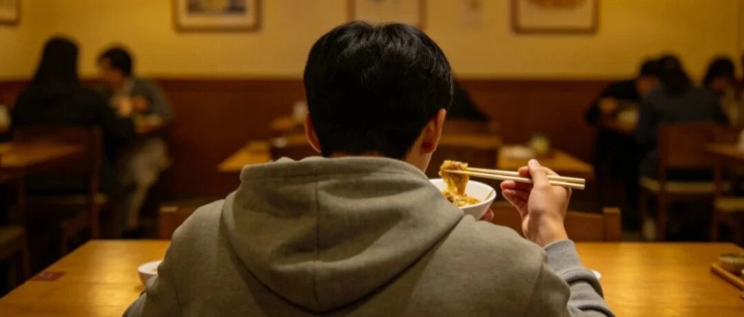 广东一男子吃了“眼镜蛇”后反手举报商家卖野味，顾客与商家双双被罚，顾客不服：为了取证才吃的，法院：主动食用，不能免责