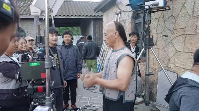 北京卫视江海潮生片场欢乐日志，每晚19:30播出