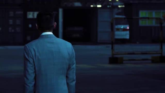 2013年，《扫毒》开拍时，导演陈木胜对张家辉说：在戏中给你安排了个泰国女友，和你搭戏的是个美女，吻戏也很多…