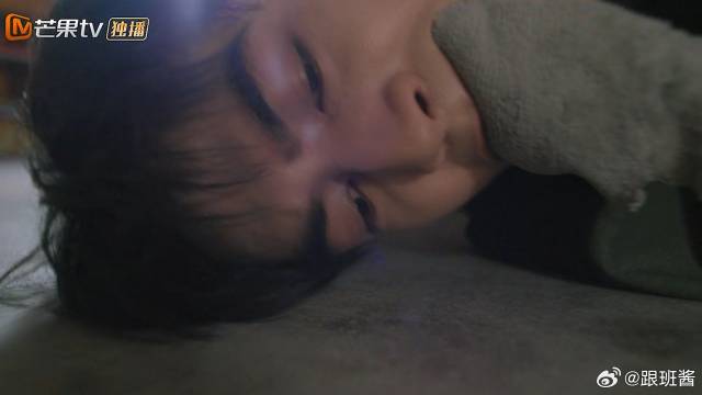 陈异被父亲锁在家里，苗靖和小伙配合，前方太惊险