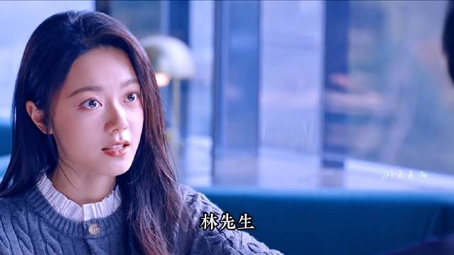林屿森为陪曦光参加婚礼精心打扮开最惹眼车