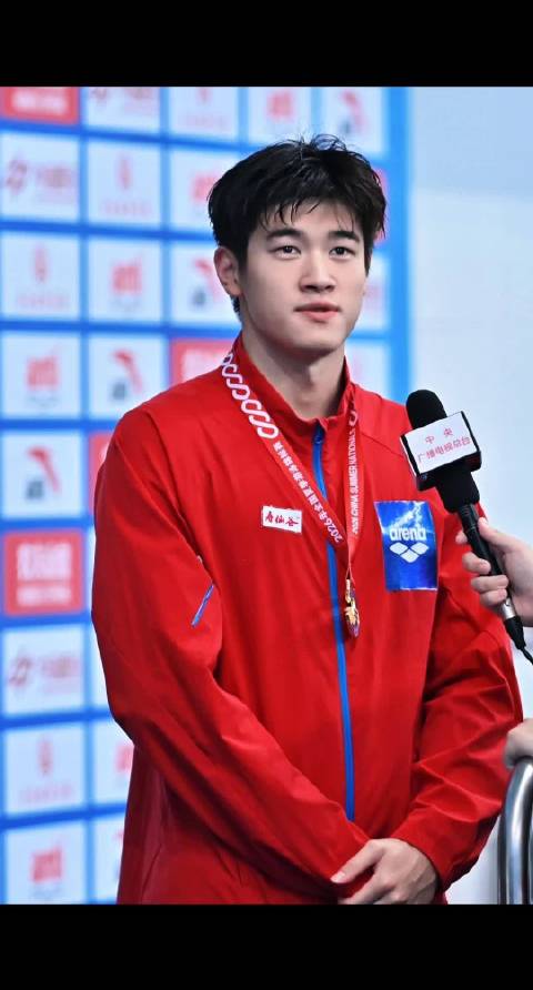 潘展乐，KING！唯一的电影男主角，​少主又强又帅，再获1金1银