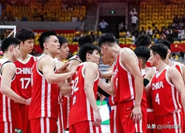 正式敲定了！男篮14人大名单出炉，3人遗憾出局，崔永熙延迟归队