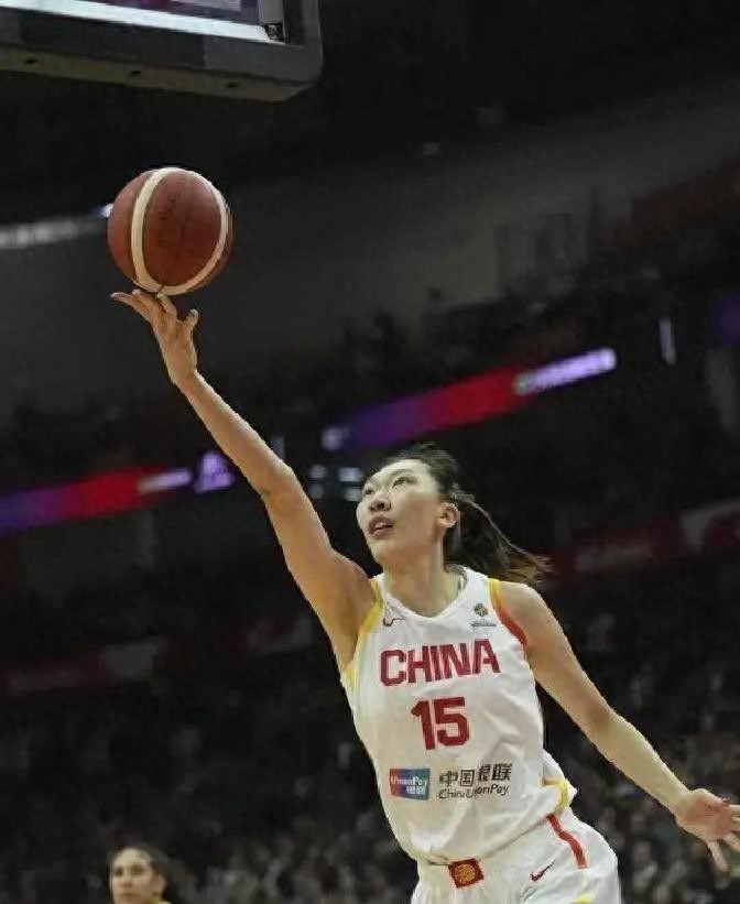 中国女篮欧洲热身赛揭幕夜！张子宇能否爆发？央视直播成谜