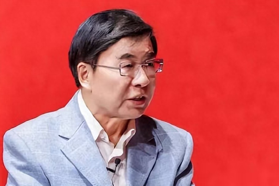 太离谱！从删微博到基地闹事，申花这场闹剧，全程都是单方面越界