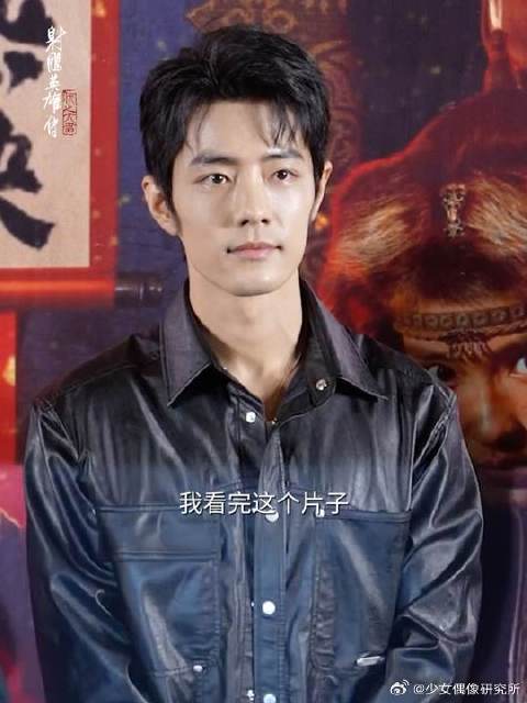 肖战路演现场被“贴脸开大”，戏里戏外的回答都正的发邪
