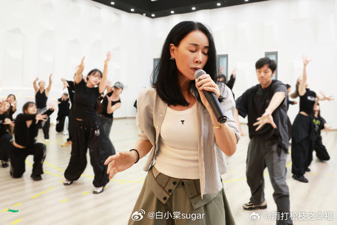 十年自律逆生长！那英58岁状态秘诀曝光