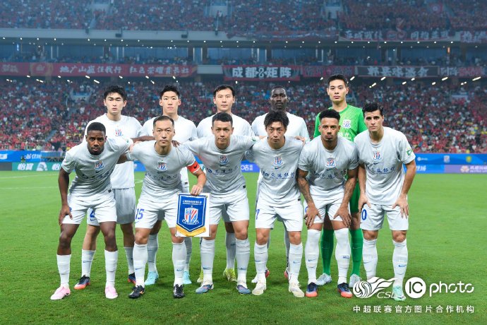 成都蓉城4-5申花，裁判杜健鑫判罚再成焦点