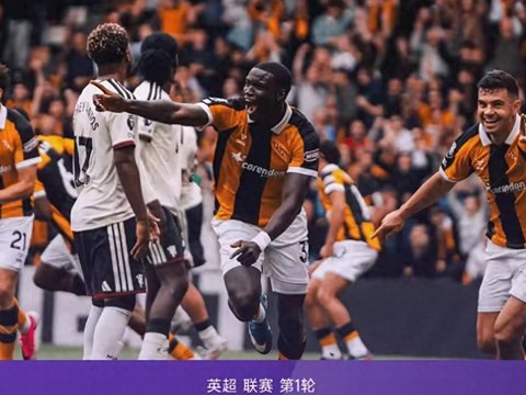 离谱!21脚射门0进球,曼联爆冷不敌升班马,新赛季隐患彻底暴露 离谱!21脚射门0进球,曼联爆冷不敌升班马,新赛季隐患彻底暴露