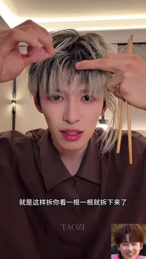卓沅：小童在拆头发？ 看小童吃播太馋了～ 卓沅‖赵小童