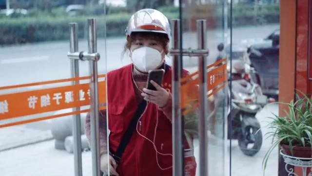 贾玲 这段哭戏，再看一遍还是很心疼