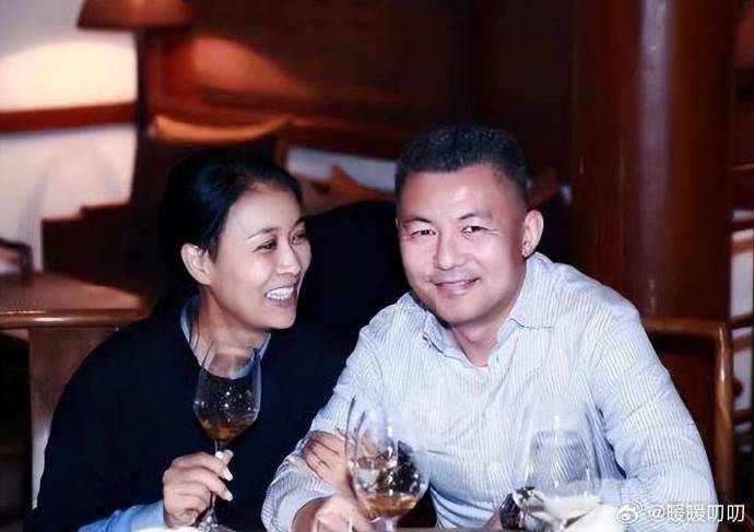 那英与丈夫孟桐的家庭关系如何？